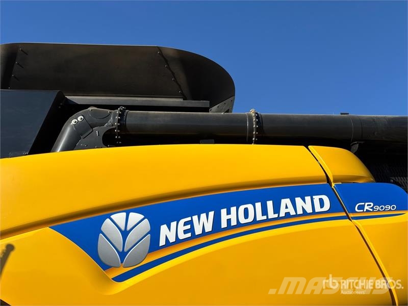New Holland CR9090 حصادات