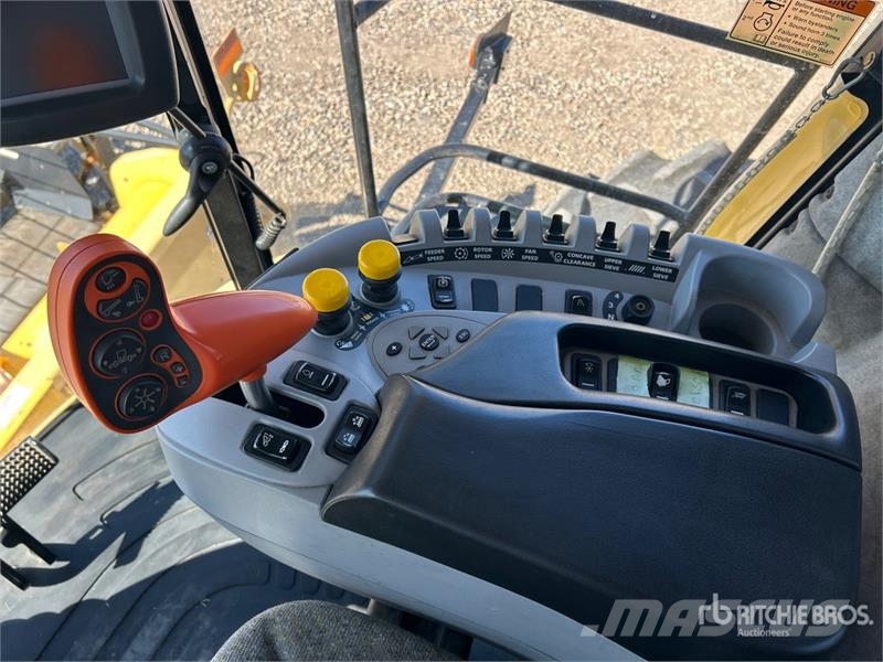 New Holland CR970 حصادات