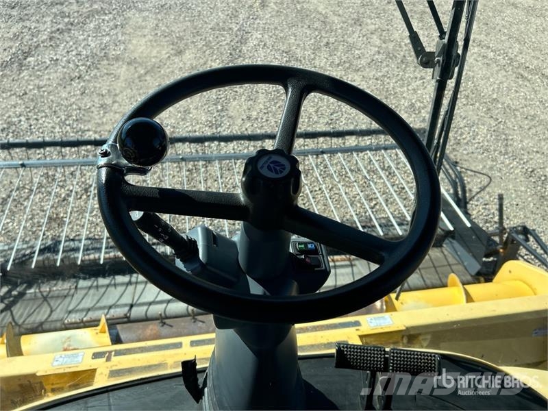 New Holland CR970 حصادات