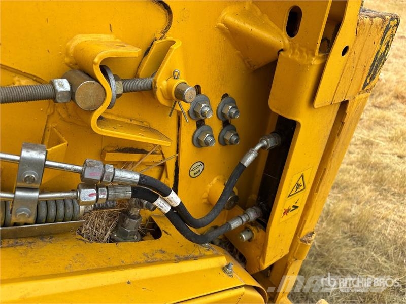 New Holland CX8.80 Combine Harvester حصادات