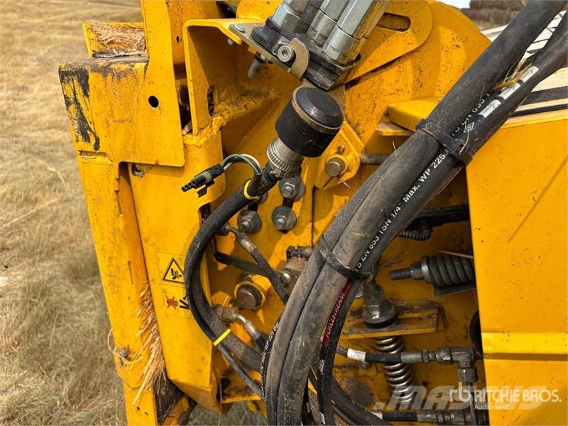 New Holland CX8.80 Combine Harvester حصادات