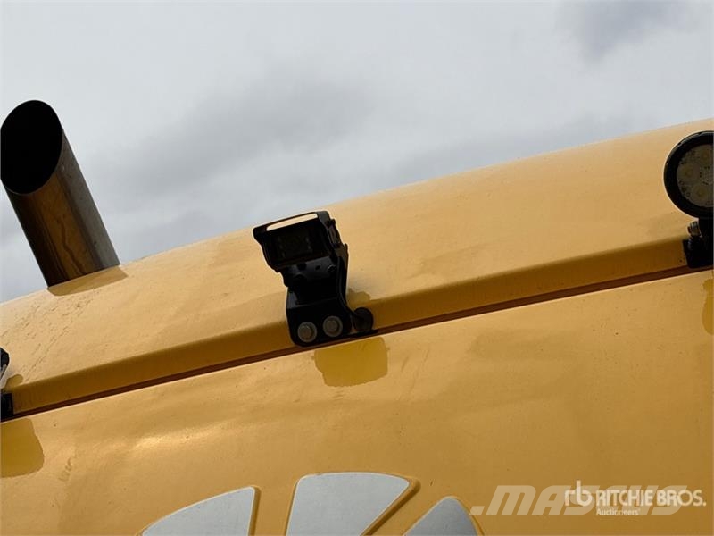 New Holland CX8.80 Combine Harvester حصادات