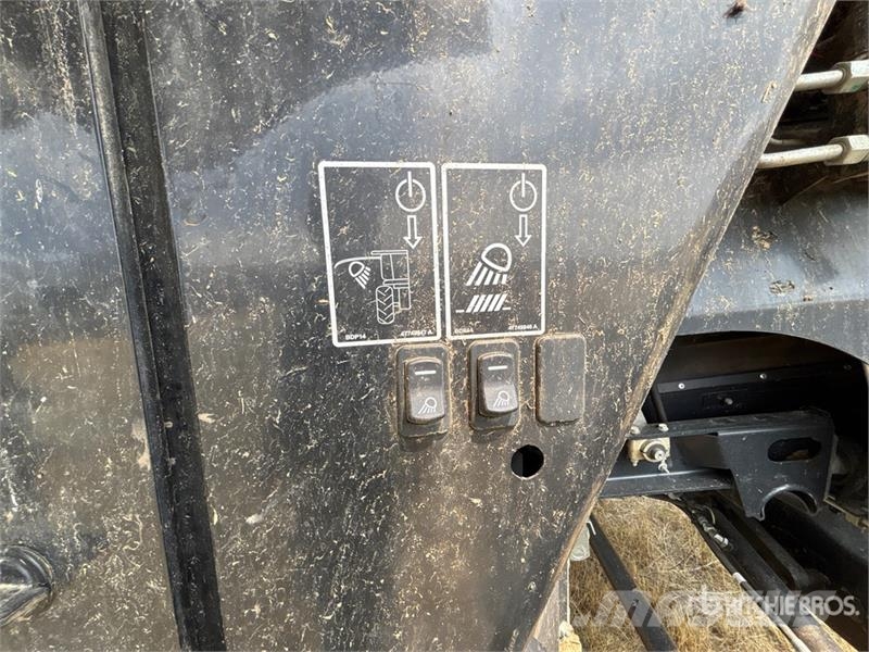 New Holland CX8.80 Combine Harvester حصادات