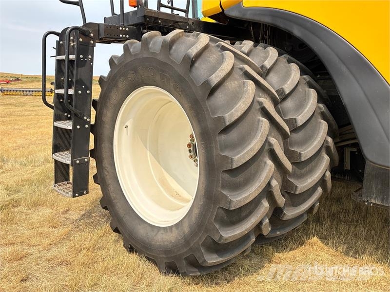 New Holland CX8.80 Combine Harvester حصادات