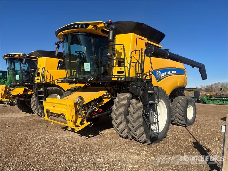 New Holland CX8.80 Combine Harvester حصادات