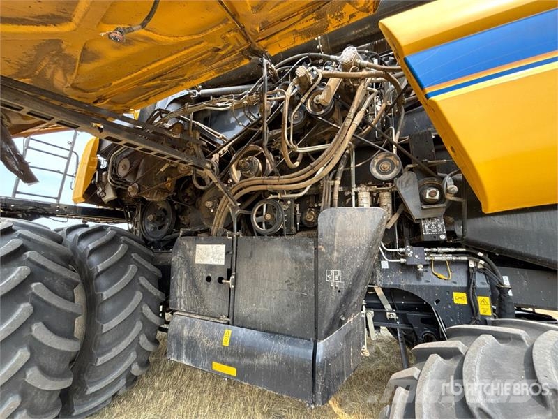 New Holland CX8.80 Combine Harvester حصادات