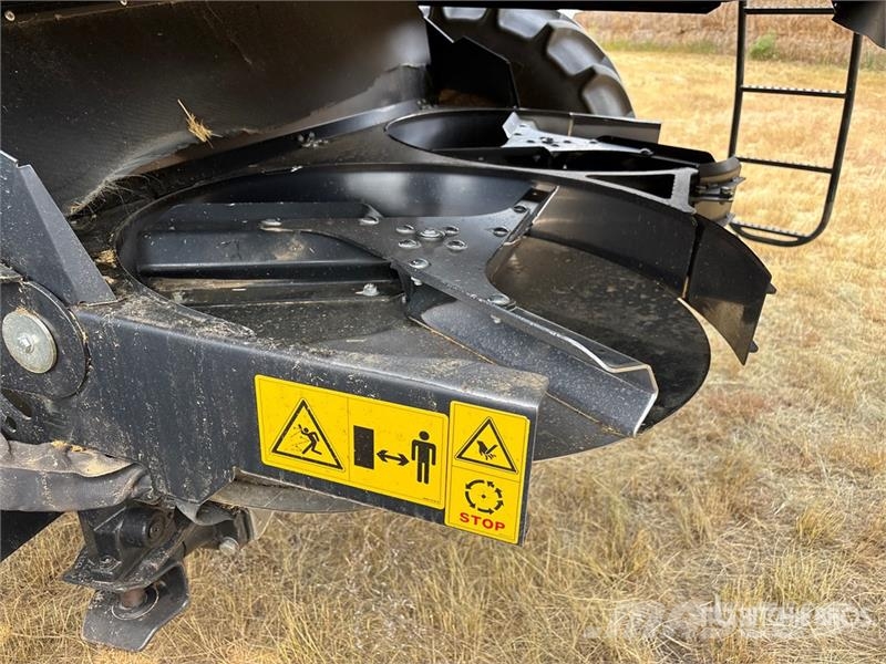 New Holland CX8.80 Combine Harvester حصادات