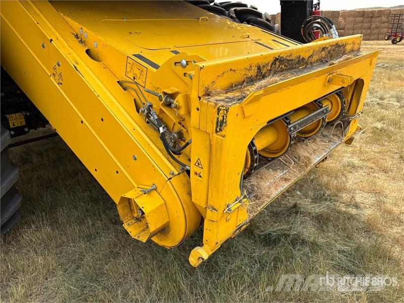 New Holland CX8.80 Combine Harvester حصادات