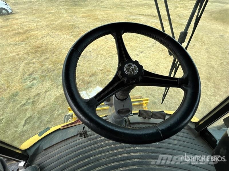 New Holland CX8.80 Combine Harvester حصادات