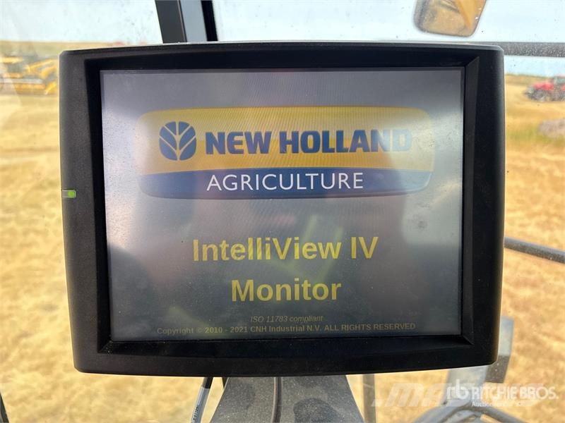 New Holland CX8.80 Combine Harvester حصادات