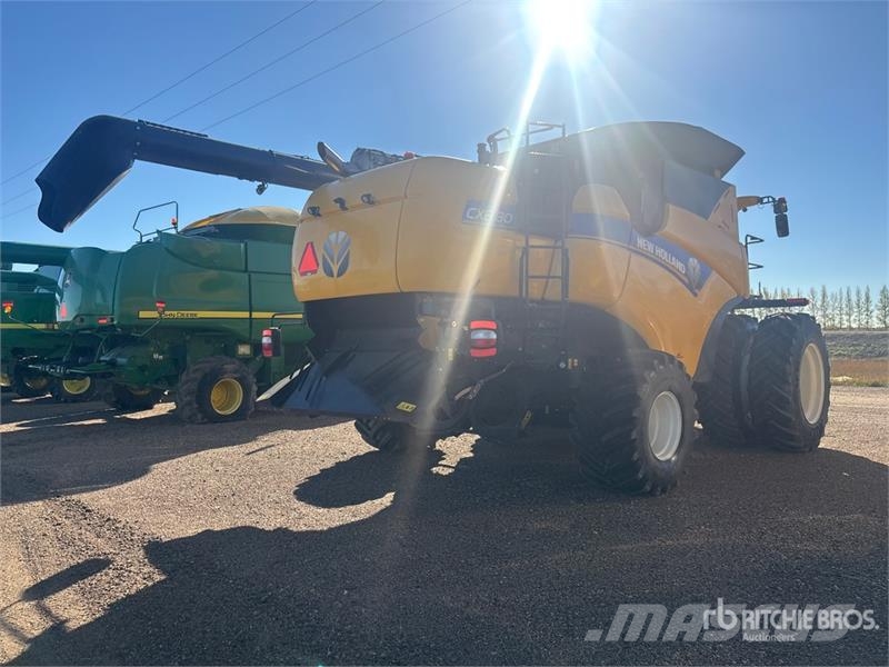 New Holland CX8.80 Combine Harvester حصادات