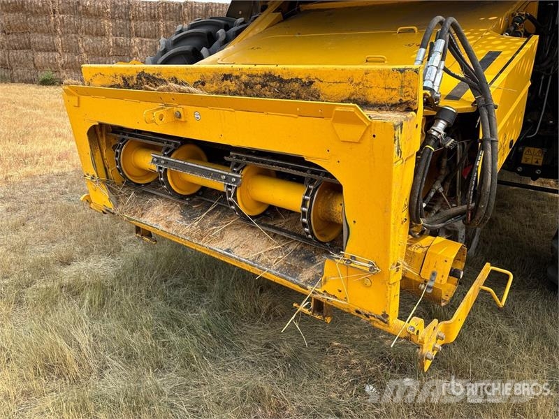 New Holland CX8.80 Combine Harvester حصادات