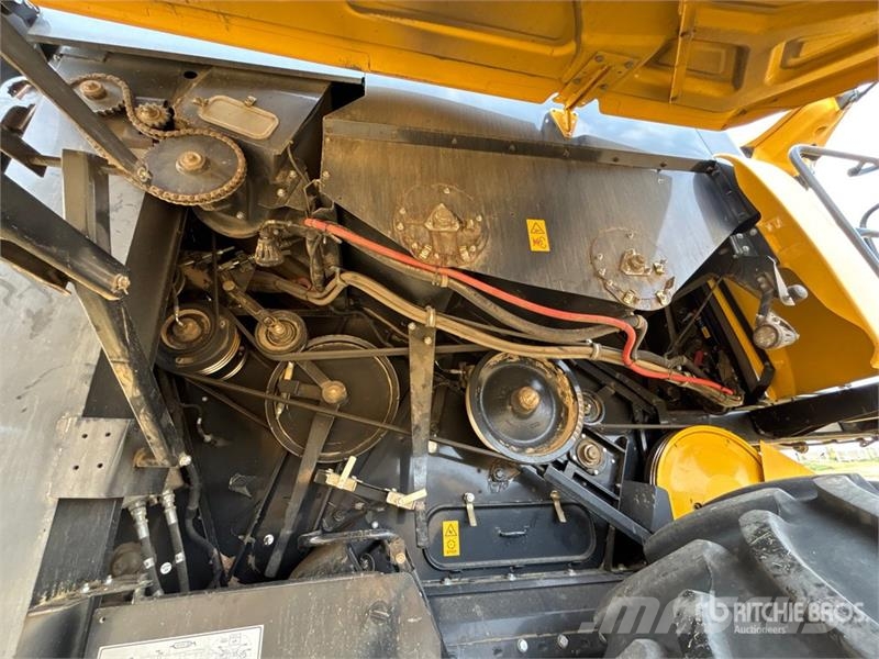 New Holland CX8.80 Combine Harvester حصادات