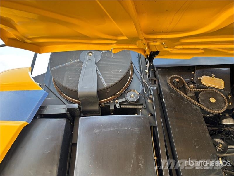 New Holland CX8080 콤바인 수확기