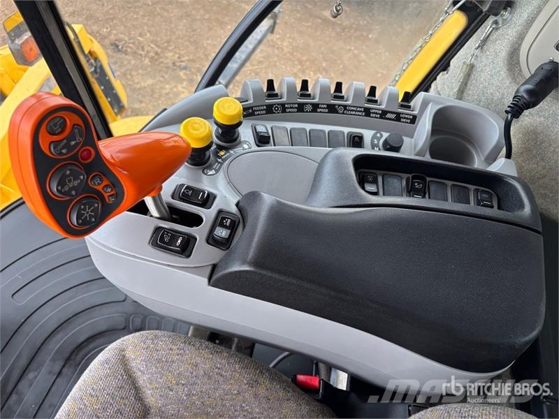 New Holland CX8080 콤바인 수확기