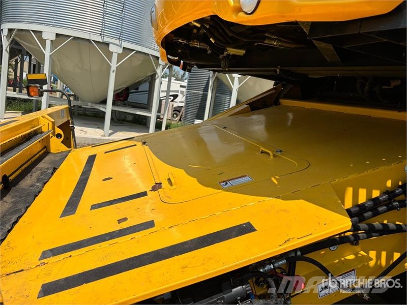 New Holland CX8080 콤바인 수확기
