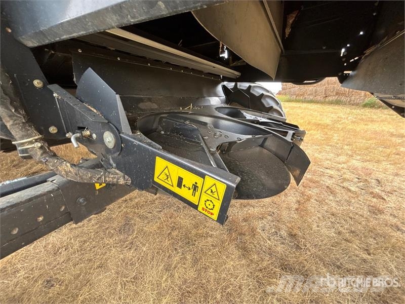 New Holland CX8080 حصادات