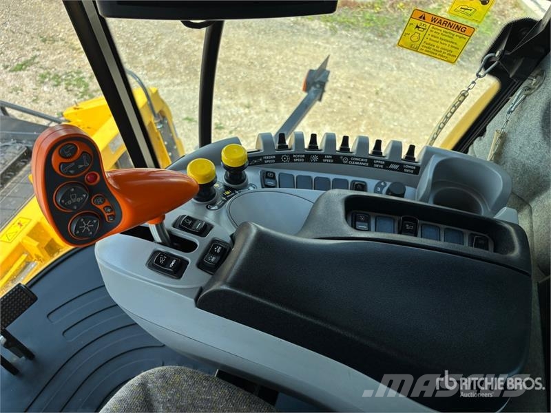 New Holland CX8080 콤바인 수확기