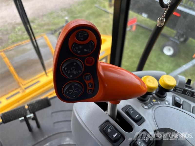 New Holland CX8080 Mietitrebbiatrici