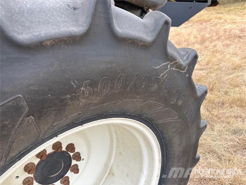 New Holland CX8080 حصادات