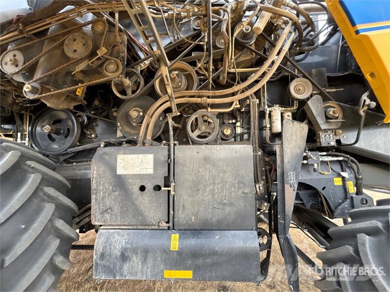 New Holland CX8080 حصادات