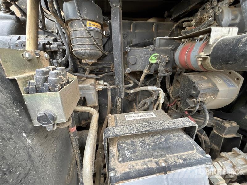 New Holland CX8080 حصادات
