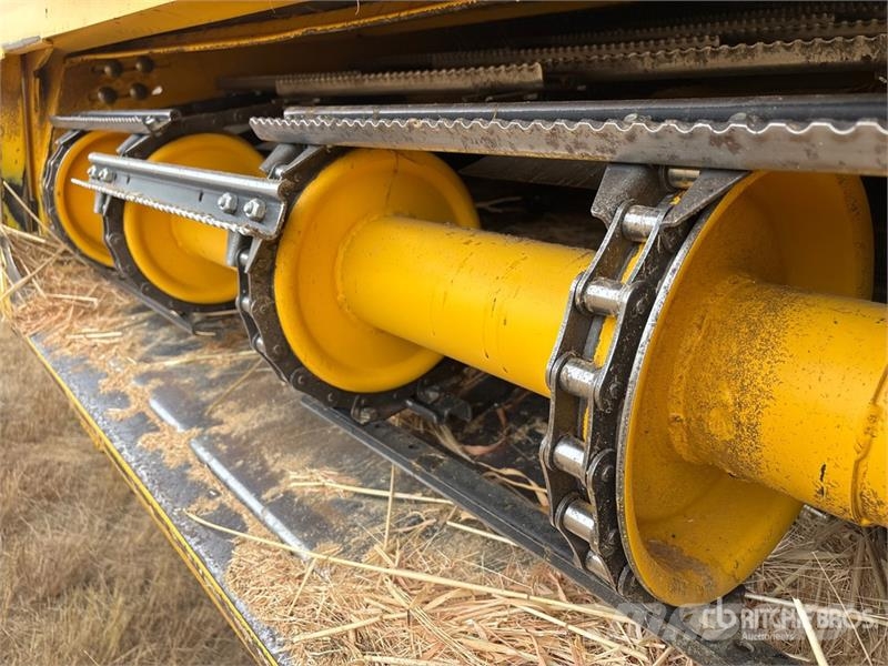 New Holland CX8080 حصادات