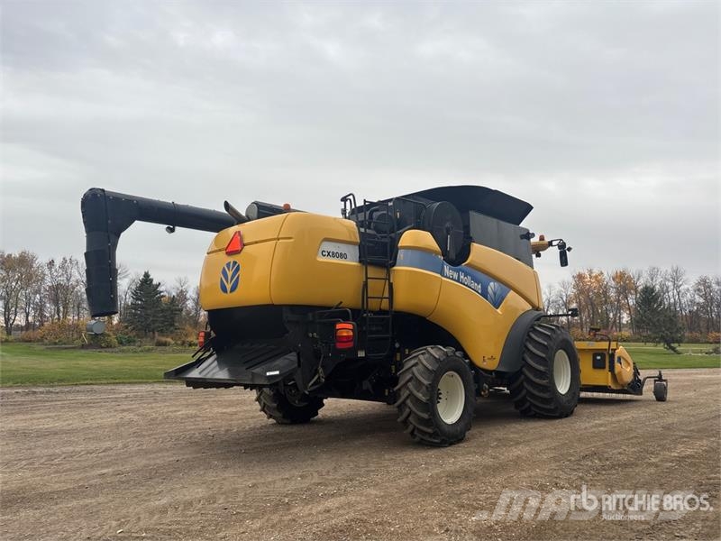 New Holland CX8080 Combine harvesters