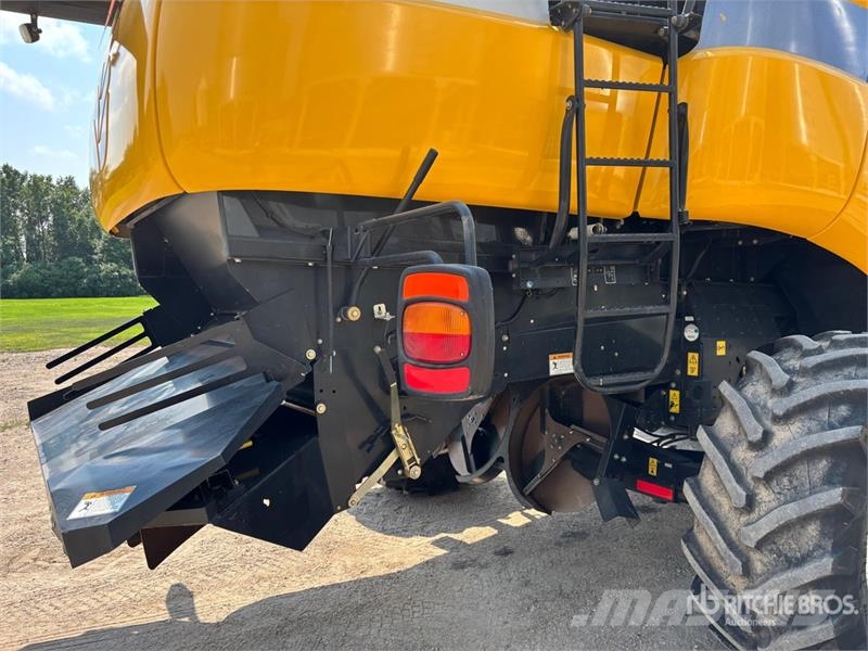 New Holland CX8080 콤바인 수확기