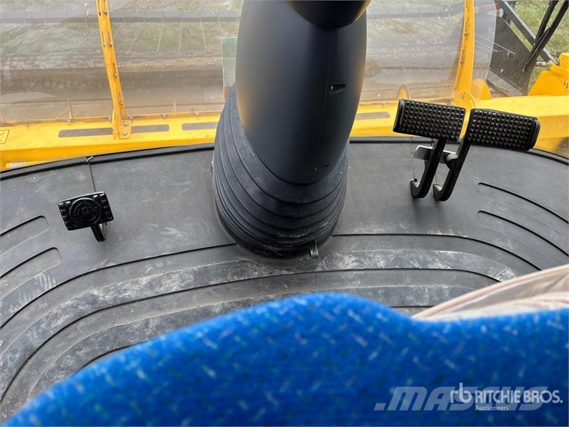 New Holland CX8080 Mietitrebbiatrici