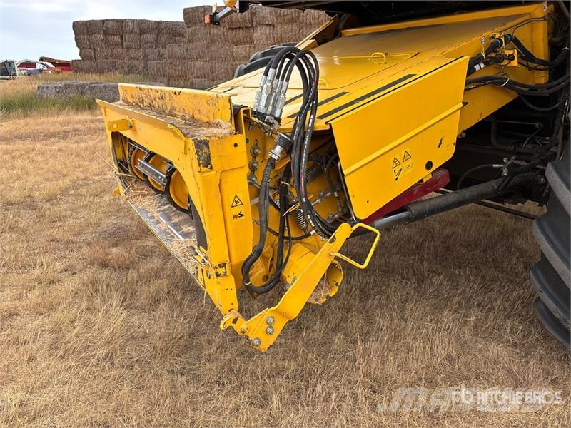 New Holland CX8080 حصادات