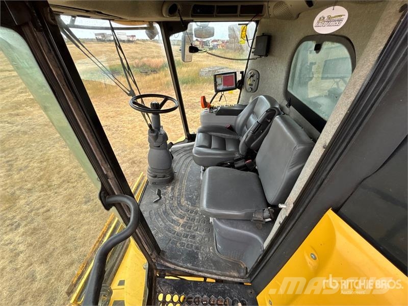 New Holland CX8080 حصادات