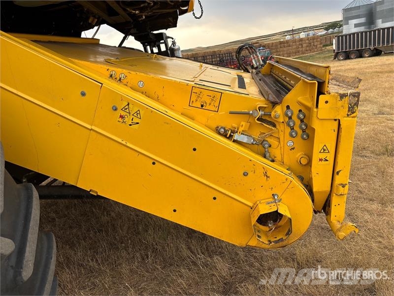 New Holland CX8080 حصادات