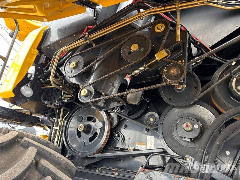New Holland CX8080 콤바인 수확기