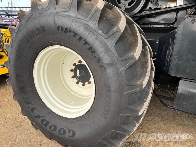 New Holland CX8080 콤바인 수확기