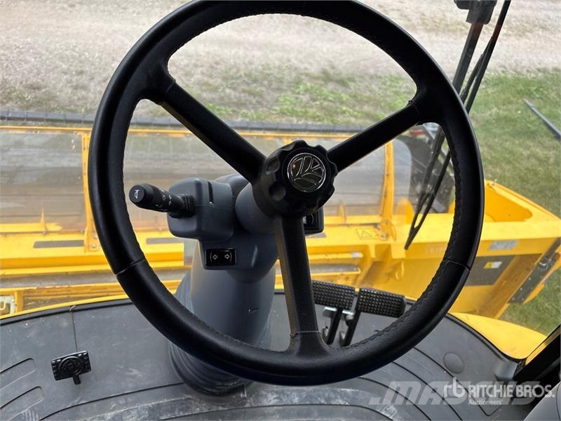 New Holland CX8080 Mietitrebbiatrici