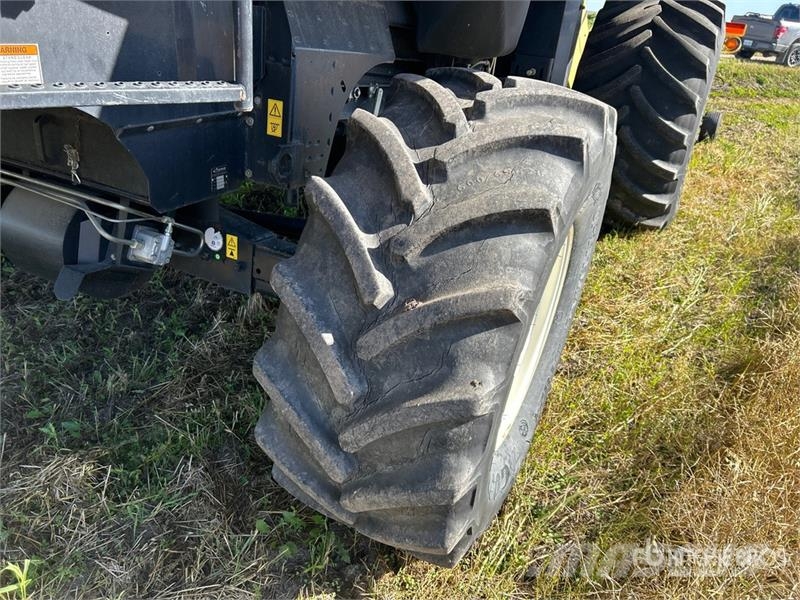 New Holland CX840 Combine Harvester Mähdrescher