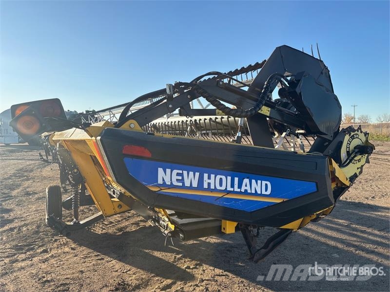 New Holland DuraSwath HB36 36 ft Draper Windrower Header محشات