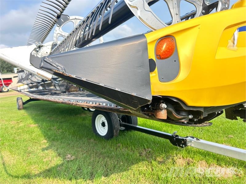 New Holland FD240 40 ft Flex Draper Combine Header Erntevorsätze