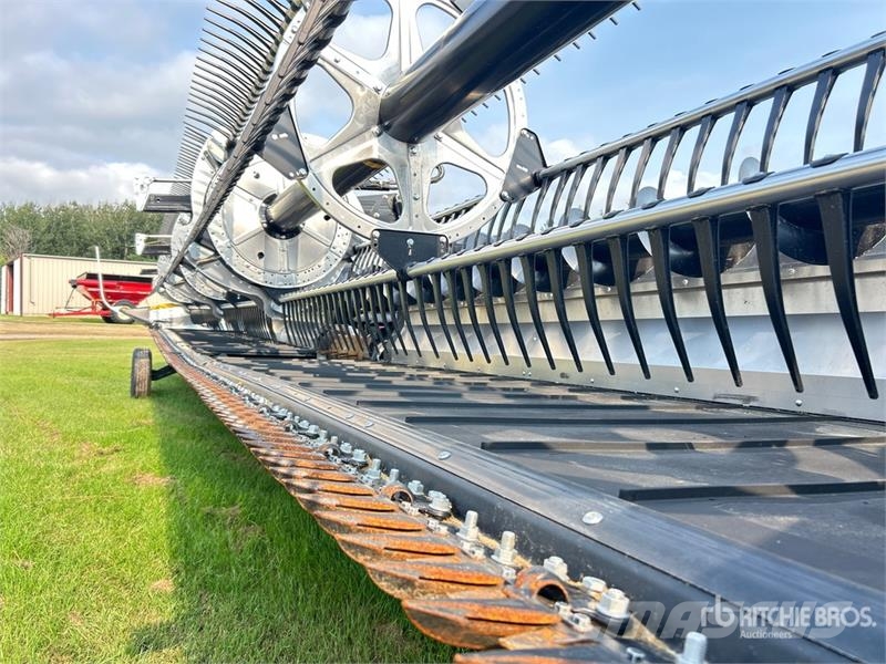 New Holland FD240 40 ft Flex Draper Combine Header Erntevorsätze