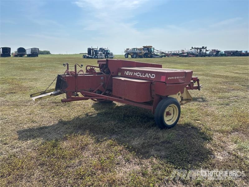New Holland Hayliner 310 Square Baler محزمات مربعة