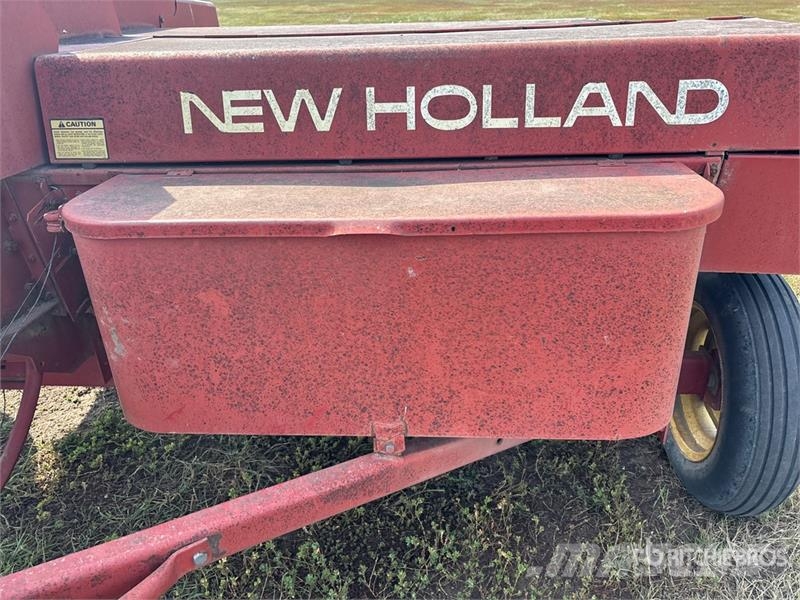New Holland Hayliner 310 Square Baler محزمات مربعة