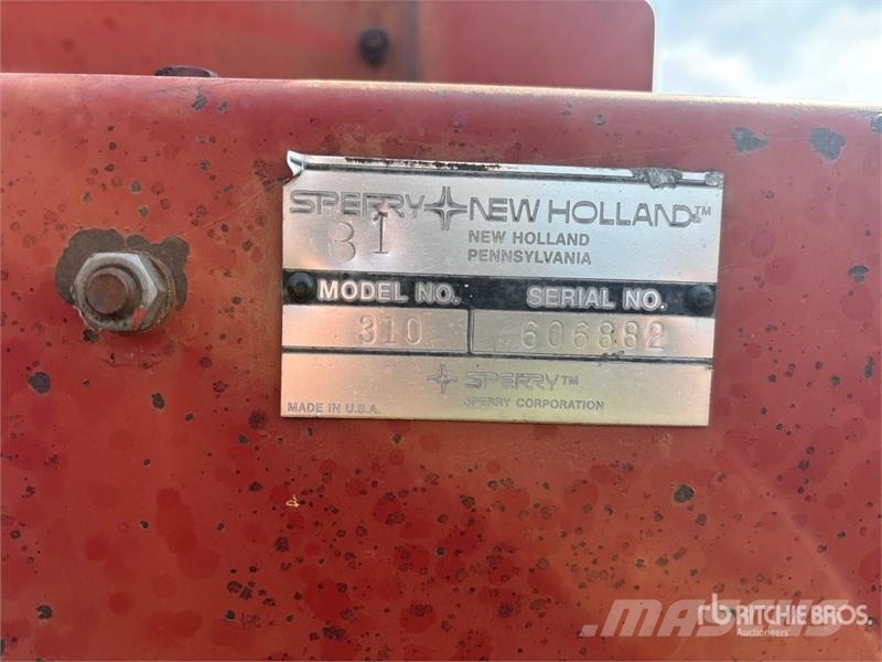 New Holland Hayliner 310 Square Baler محزمات مربعة