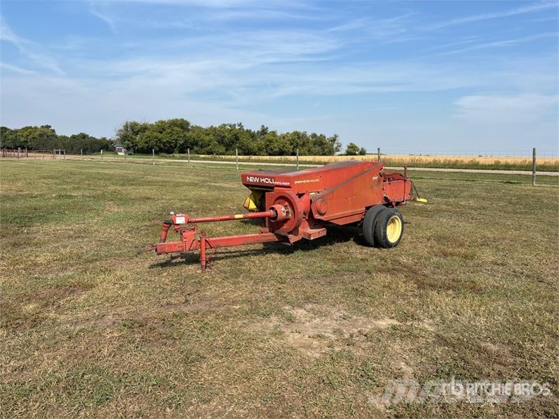 New Holland Hayliner 310 Square Baler محزمات مربعة