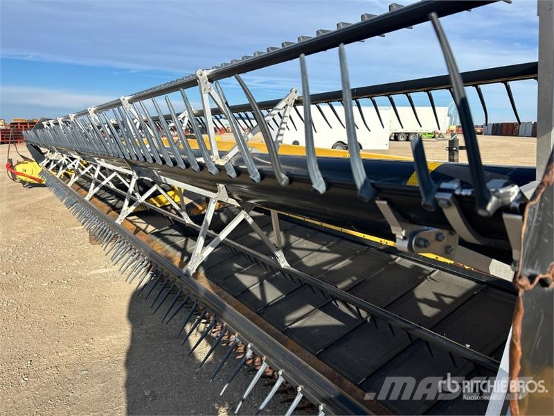 New Holland HB36 36 ft Draper Windrower Header محشات