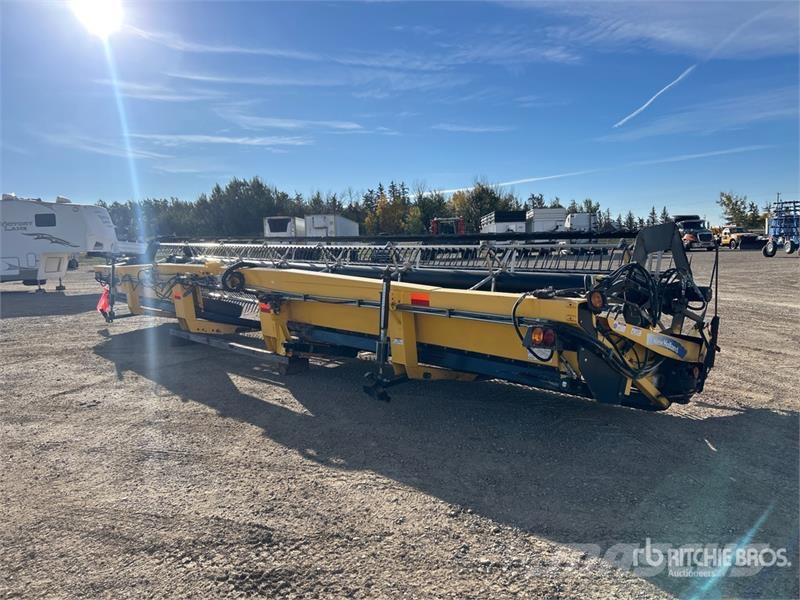 New Holland HB36 36 ft Draper Windrower Header محشات