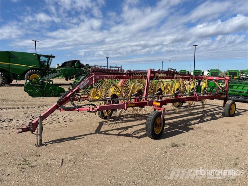 New Holland HT154 24 ft 12 Wheel Hay Rake مكابس وميبسات التبن