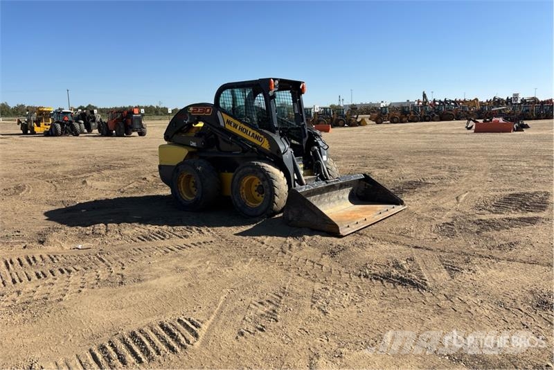 New Holland L230 Lietoti riteņu kompaktiekrāvēji