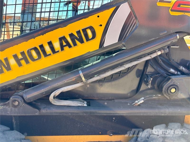 New Holland L230 Lietoti riteņu kompaktiekrāvēji