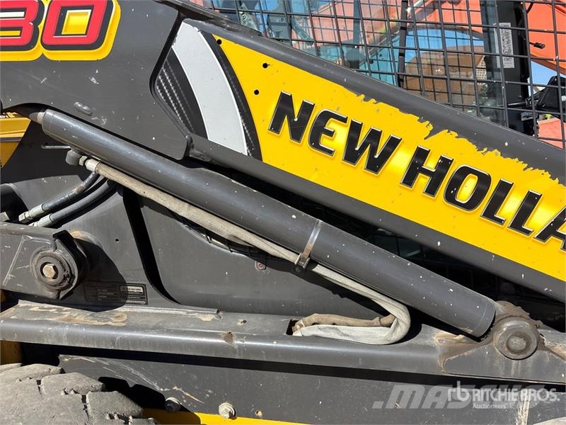 New Holland L230 Lietoti riteņu kompaktiekrāvēji
